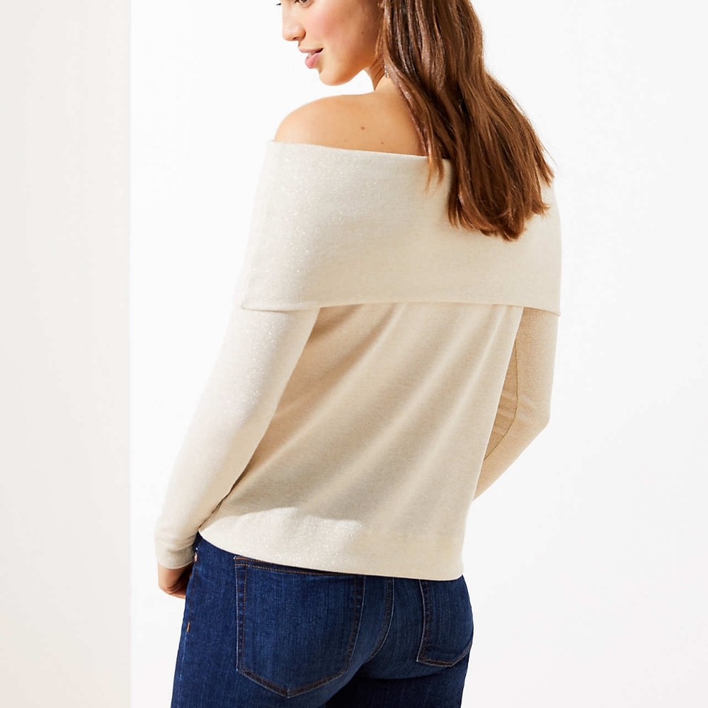 NWT Off shoulder top - Picture 7 of 7